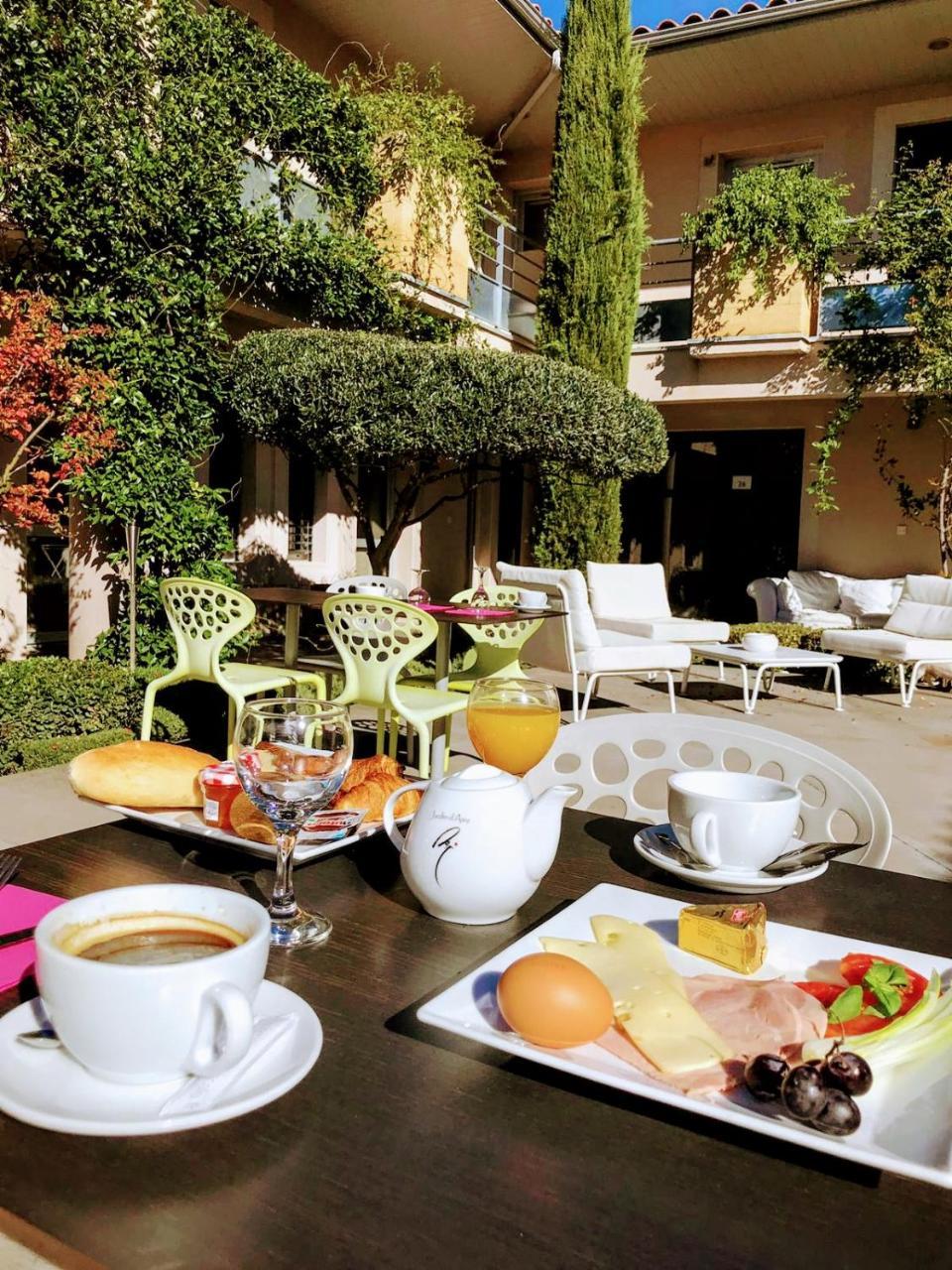 Hotel Patio De Violette Uzès Exterior foto